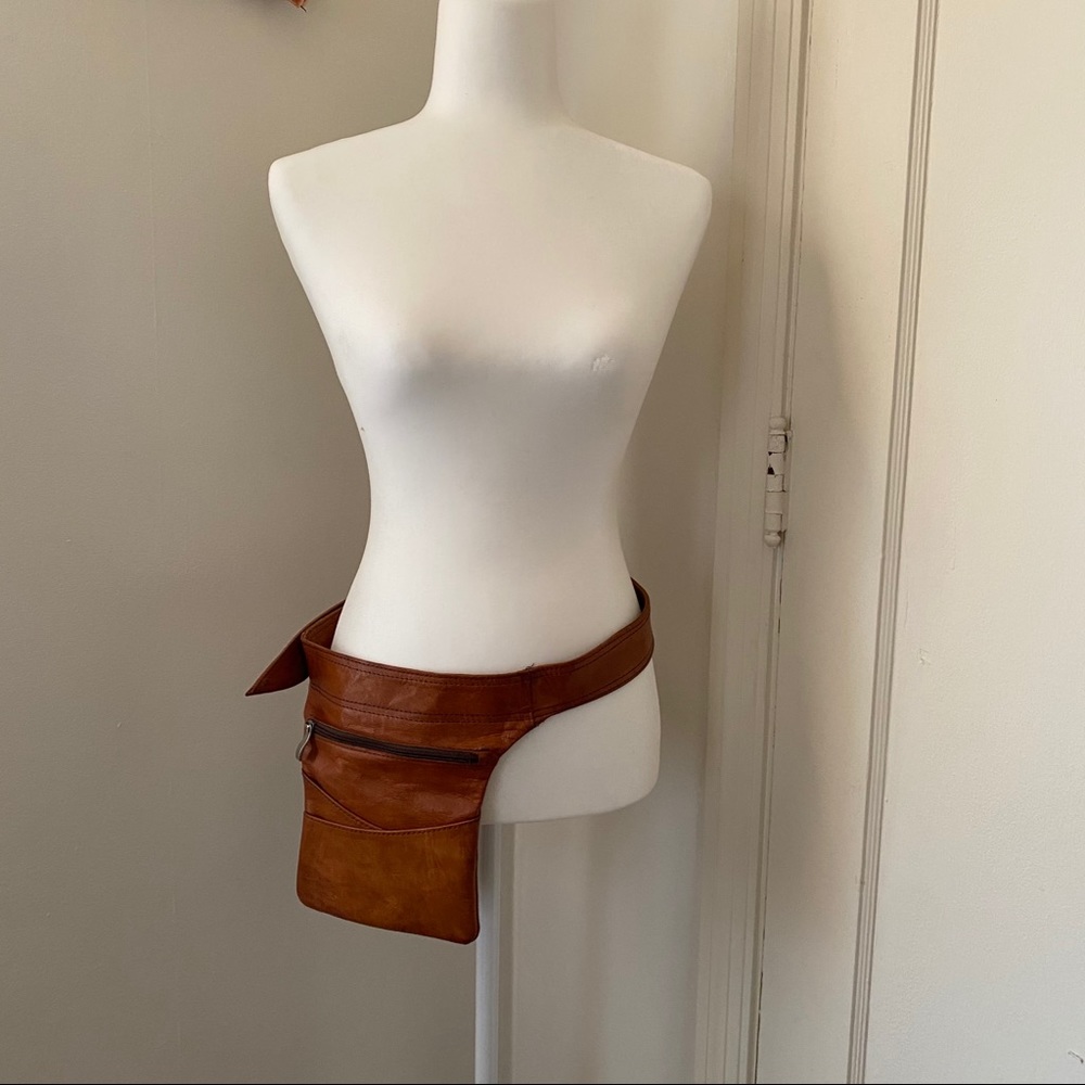 FAUX LEATHER PACK